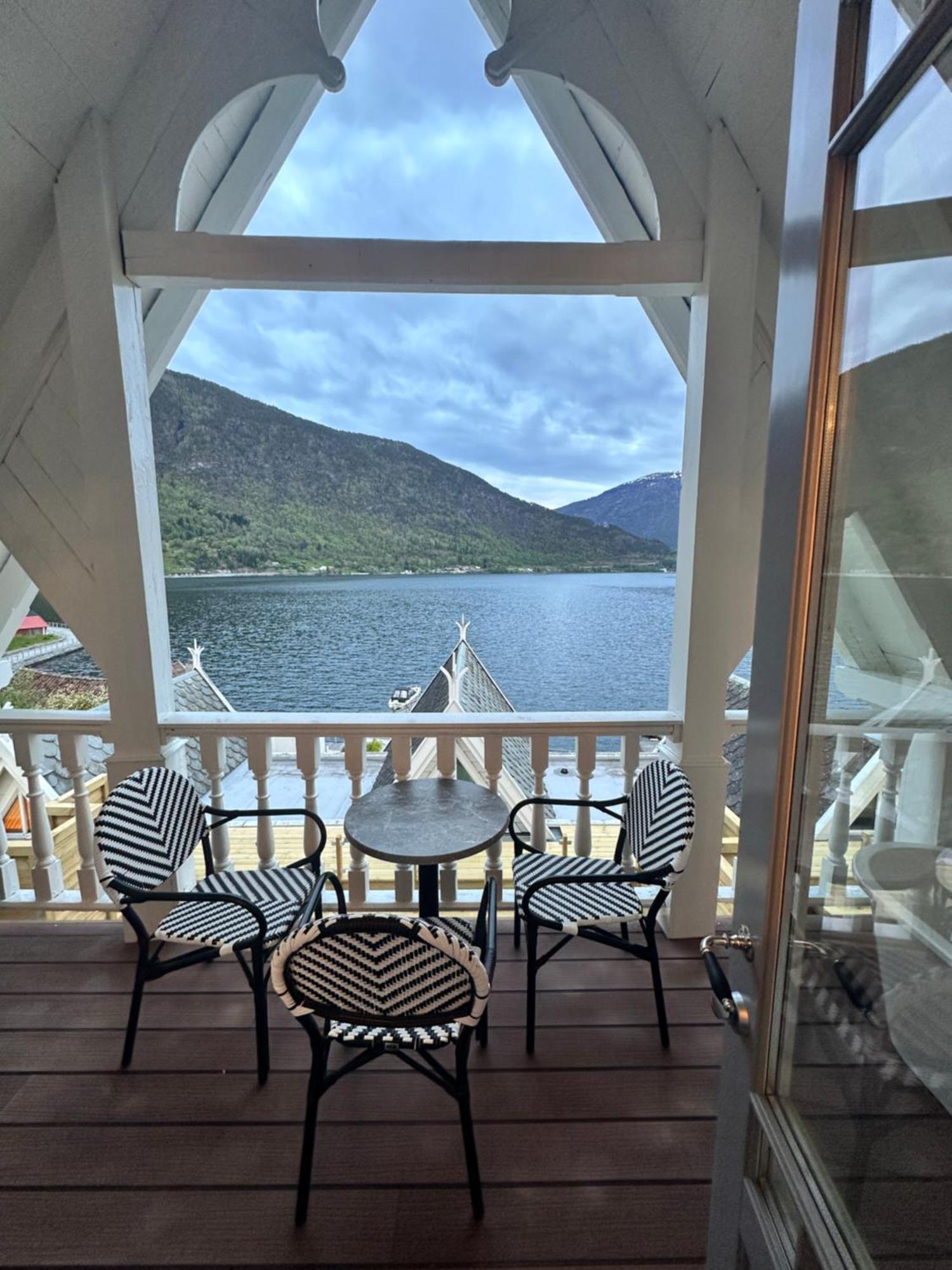 Hofslund Fjord Hotel Sogndal Exterior foto
